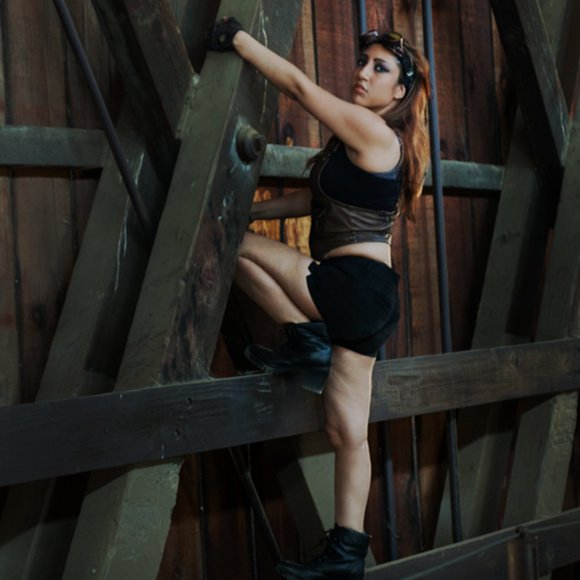 Meet your Posher, Jennifer - Picture 8 of 14